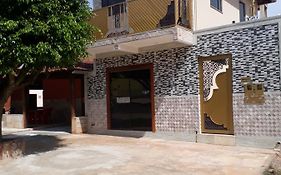 Suites Flor de Lis